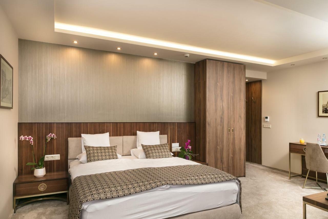 Hotel Kalvaria Superior Gyor Exterior photo